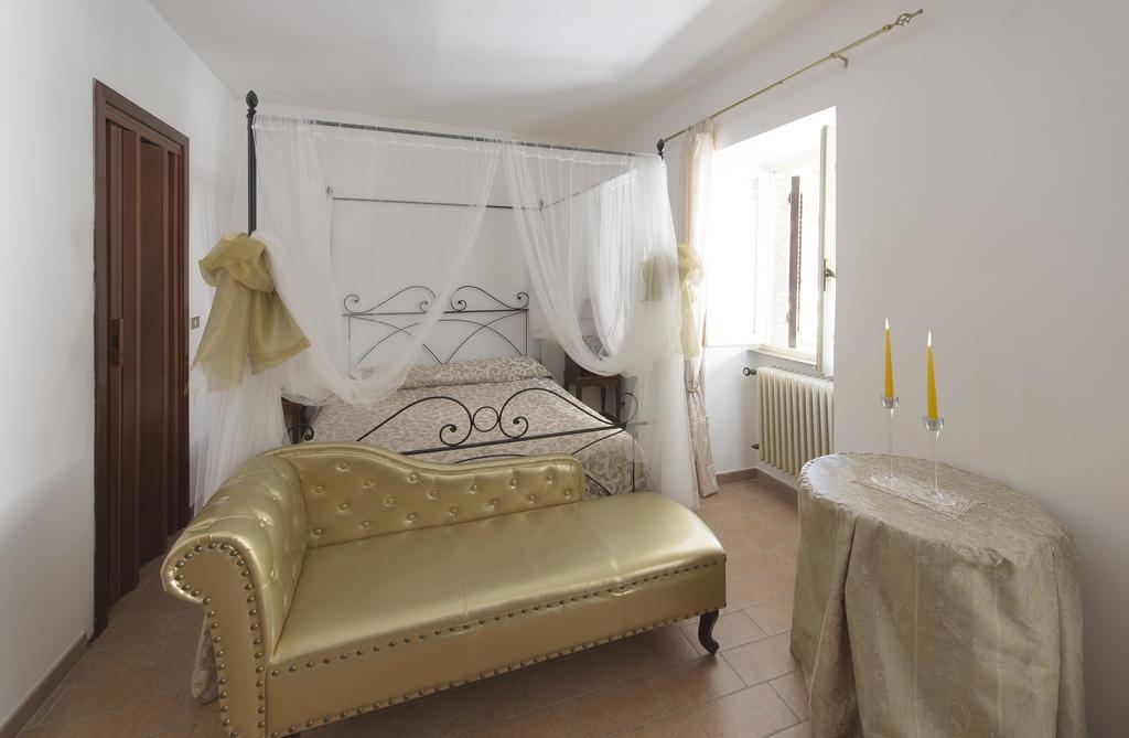 Residenza Di Via Piccardi Bed & Breakfast Gubbio Rom bilde